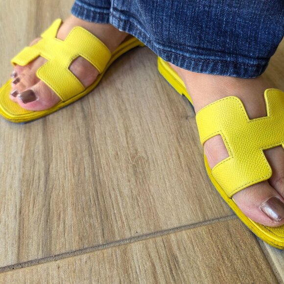 Hermes Oran Yellow Leather H Sandals Eur. 37 - Picture 3 of 14
